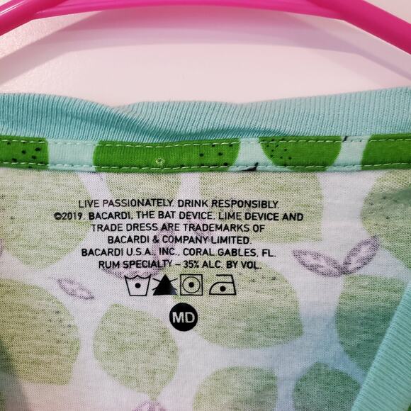 Bacardi Rum Lime Short Sleeve Tee Size Medium Unisex Green - Picture 3 of 3